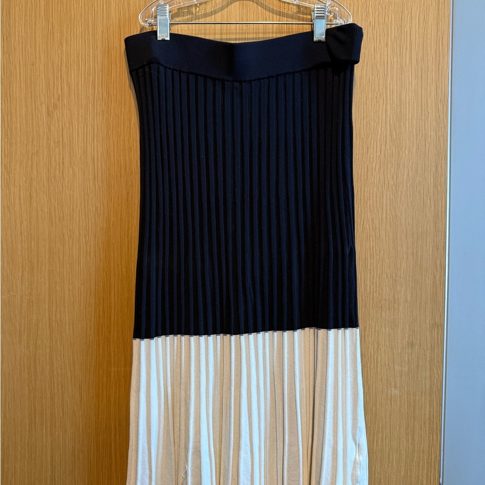 Ann Taylor Pleated A-Line Midi Skirt in White and Blue